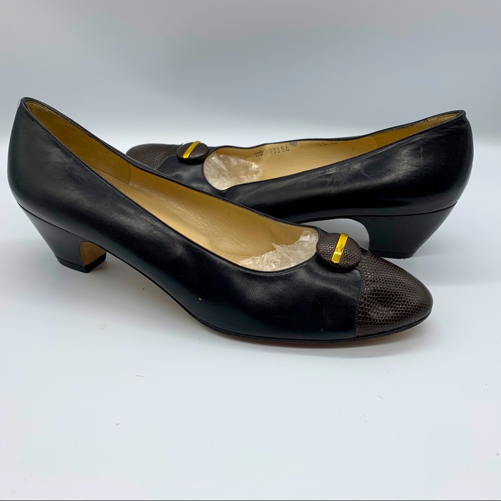 Womens Black Leather Ferragamo Pumps, Size 10